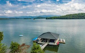 1955 ISLAND VIEW DRIVE