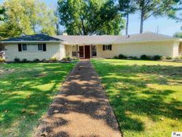 2709 LARCHMONT CIRCLE