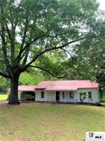 810 EDWARDS ROAD