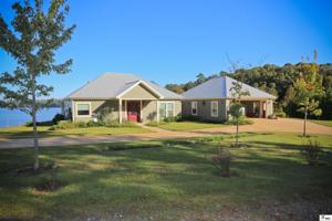 221 BARRY TAYLOR DRIVE PRIVATE