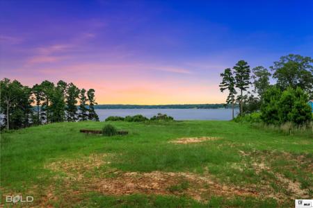 122 NORTH POINT DRIVE