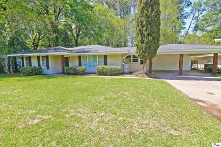 1605 BOIS D'ARC PLACE