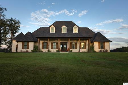 210 GRANDVIEW DRIVE
