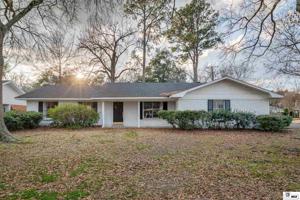 2121 EDGEWOOD DRIVE