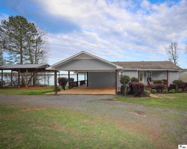 1369 HARMON LOOP