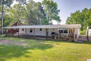 406 DOGWOOD LANE