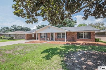 2107 EDGEWOOD DRIVE