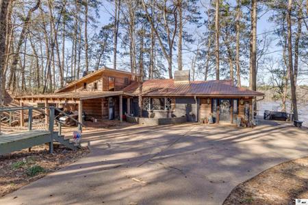 781 SCOTTS HIDEAWAY ROAD