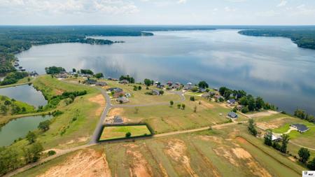 140 EAGLE POINT TRACE