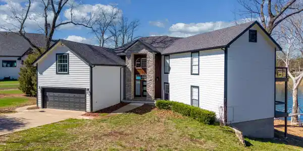 Image 4: 30300 South 561 Road-4