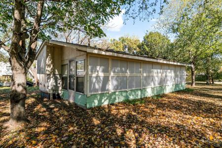 300 Leisure Land Loop Loop