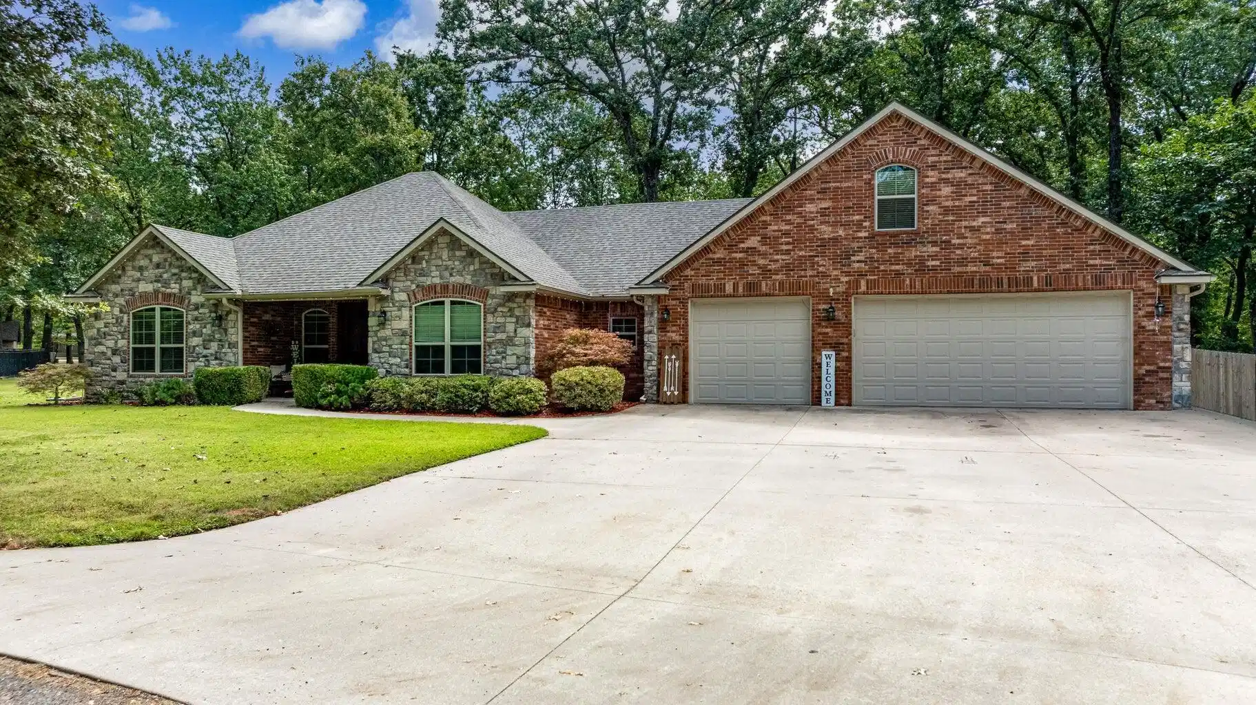 Image 1: Garage driveway