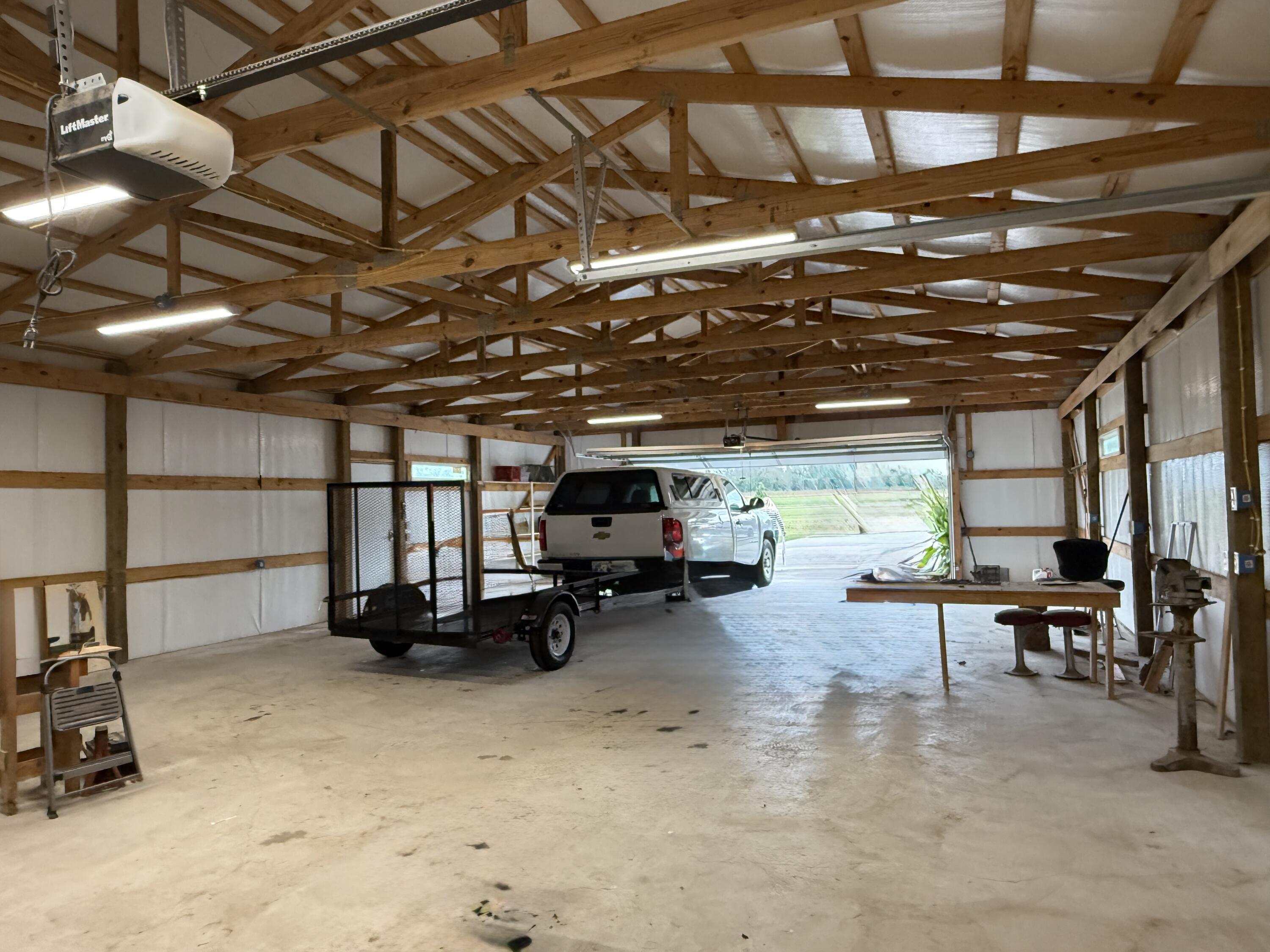 Image 4: 30x50 Garage