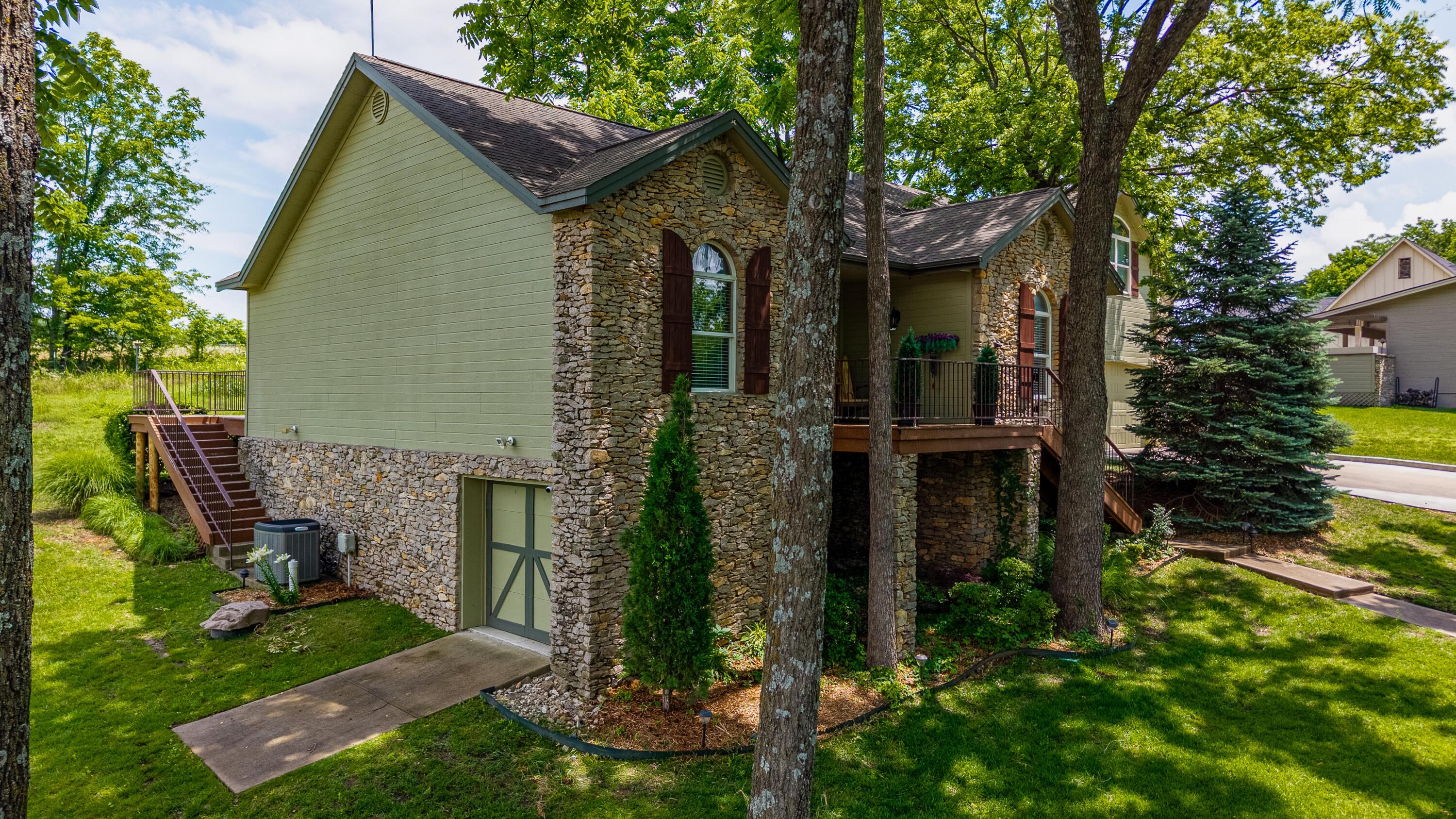 Image 2: Side of house