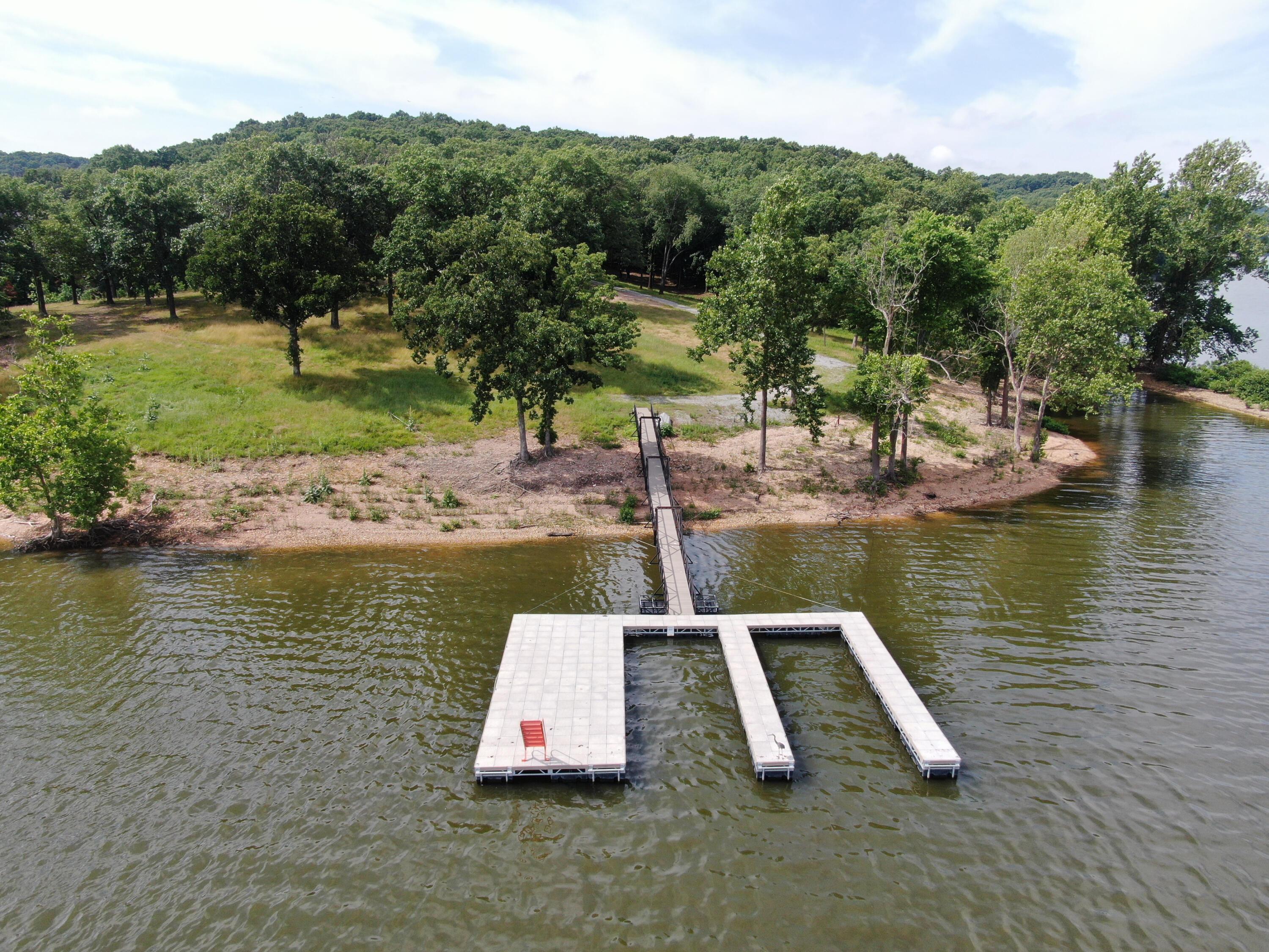 Image 3: Dock