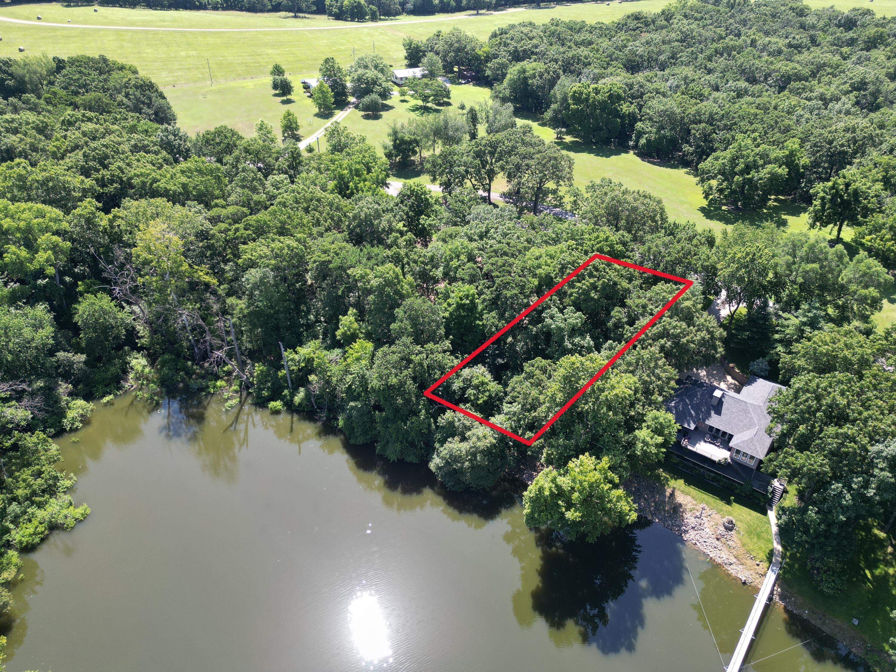 Image 1: Lot 22