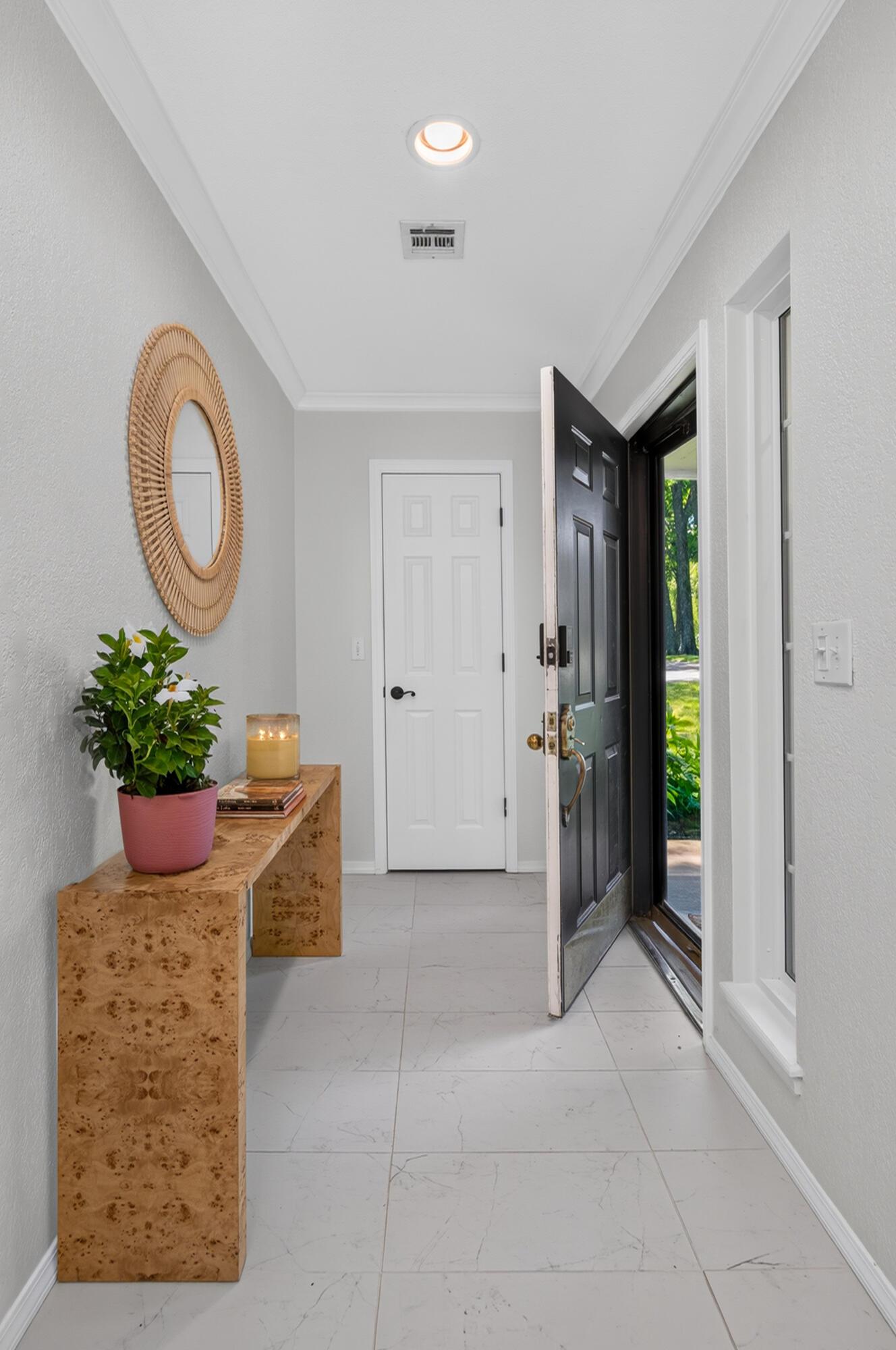 Image 3: entry 1
