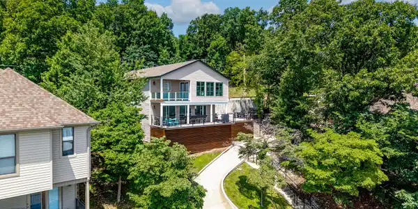 Image 4: 34670 Beach Road-14