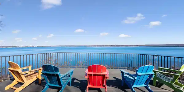 Image 3: Panoramic bluff views of Grand Lake
