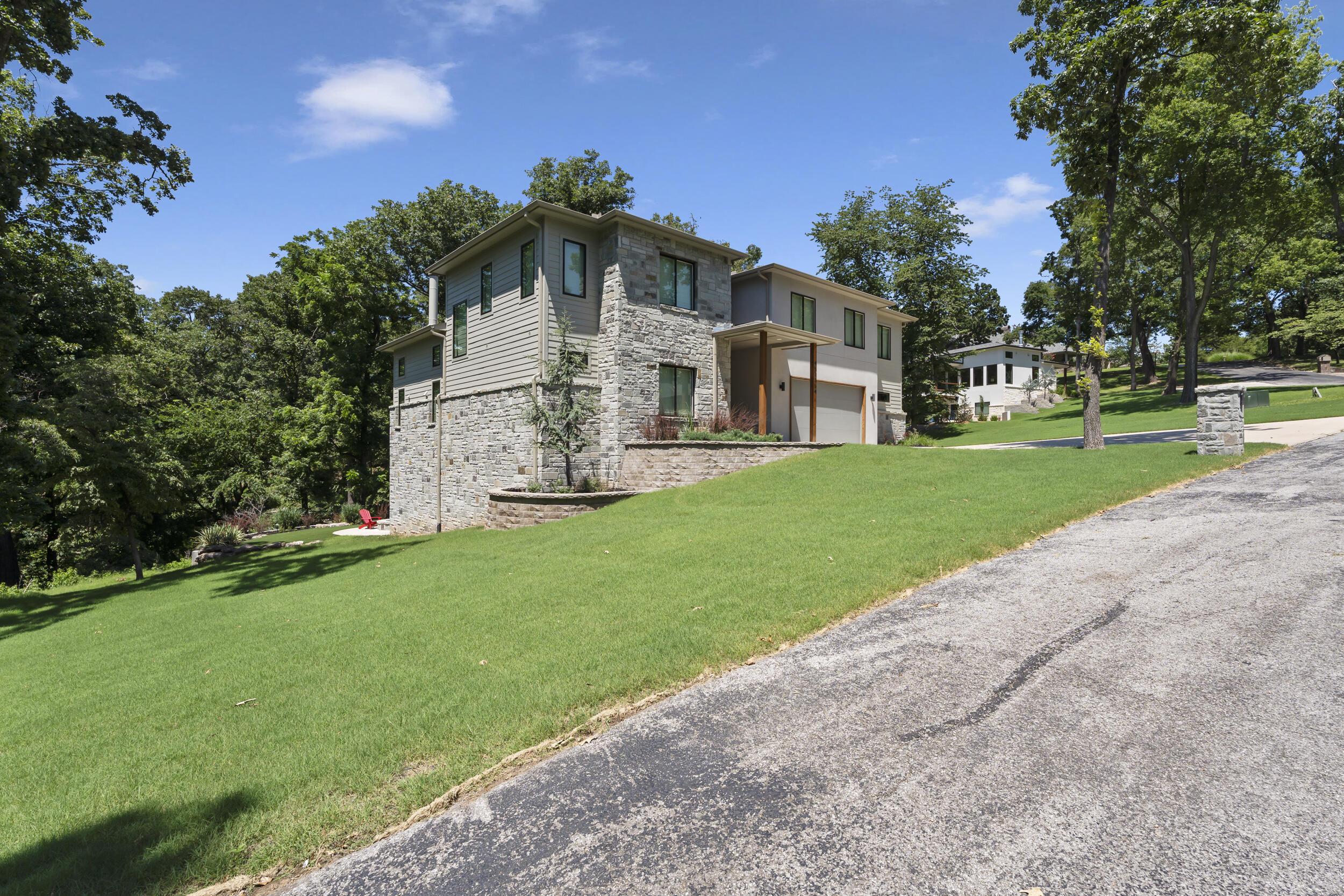 Image 3: Exterior