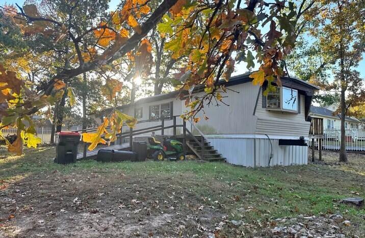Image 2: Home 2 -31894 S. 623 Trl