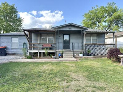 242 W Quapah Avenue