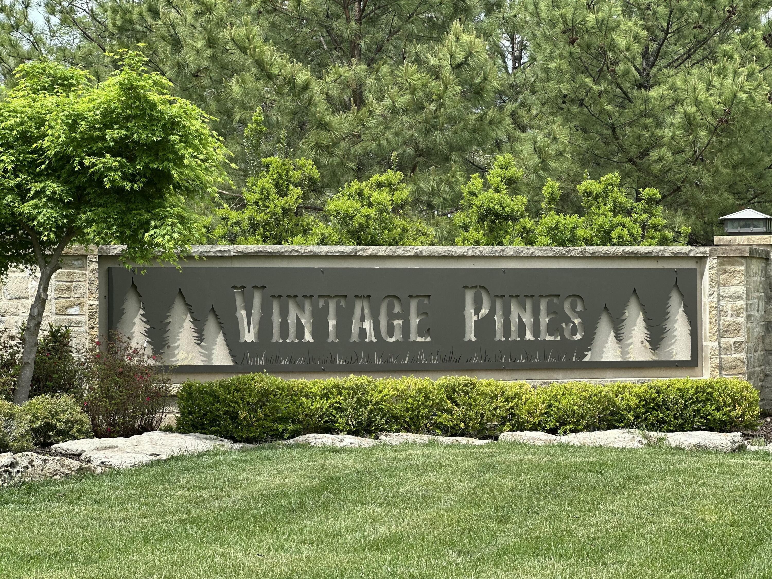 Image 4: Sign