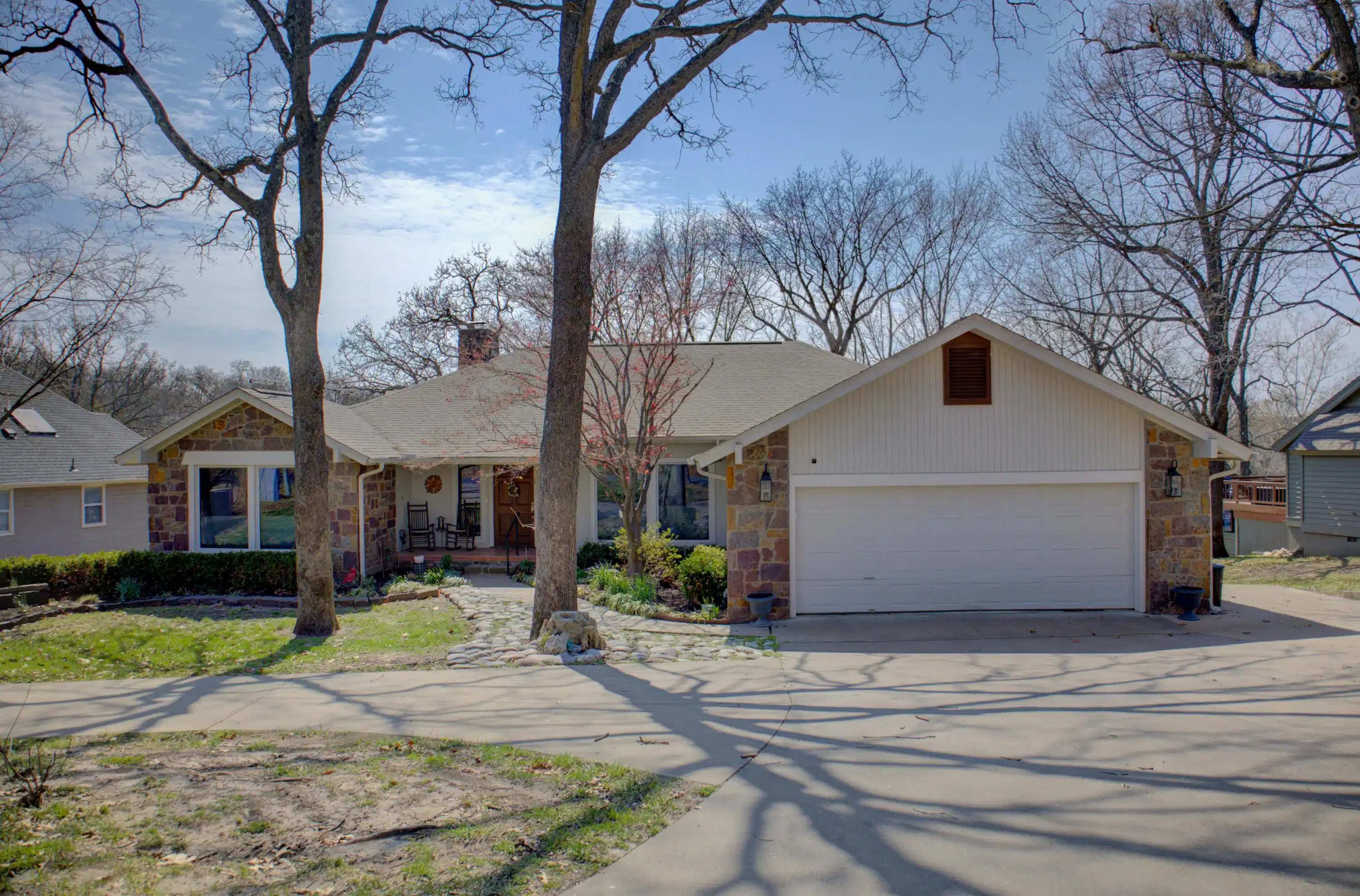 Image 1: Front of Home