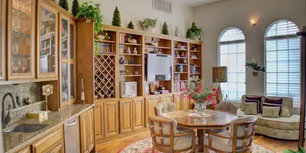Image 3: GYame rm/ office/bar