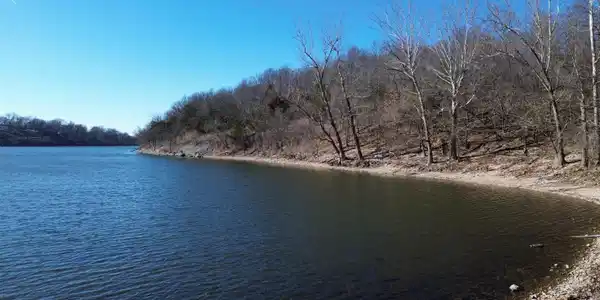 Image 4: Part of 1800' of shoreline shoreline