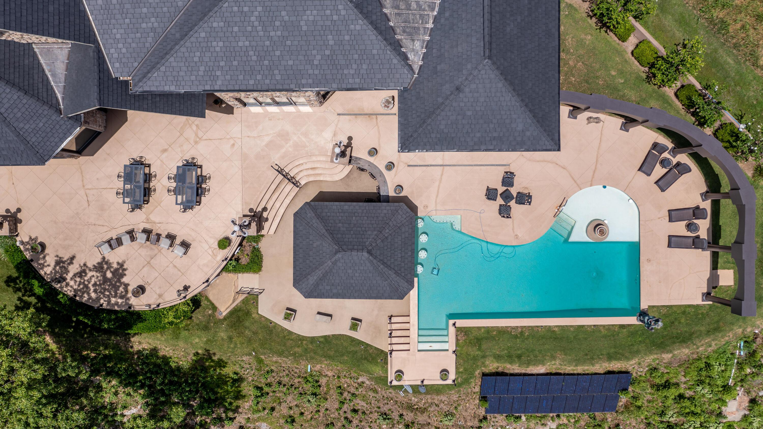 Image 3: 452255 Eagle Bluff-98