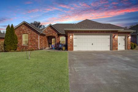 403 Fairway Circle