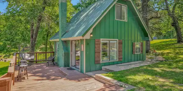 Image 4: Cabin 2