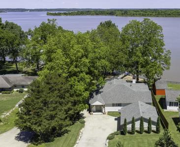 1205 Red Bud Drive