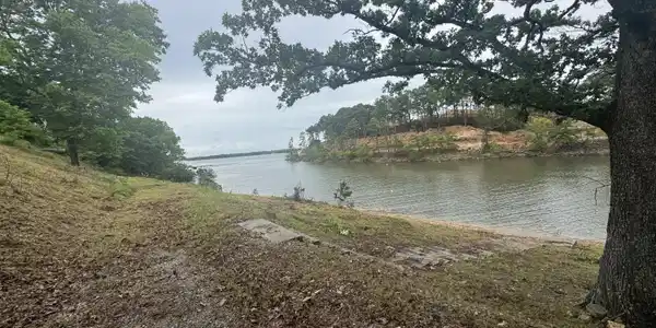 Image 3: Grand Lake Front Protected Cove