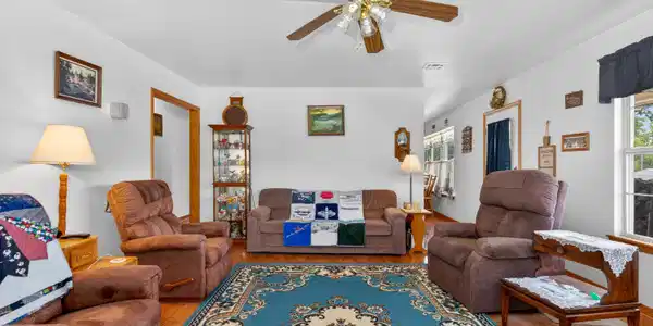 Image 4: 55430 East 298 Road-31