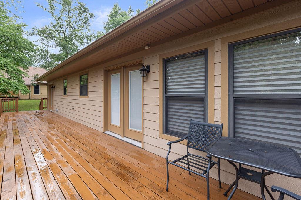 Image 3: Deck