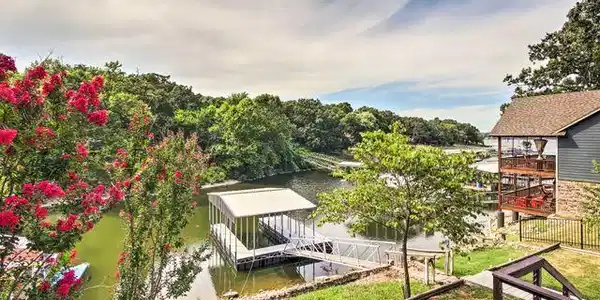 Image 3: Spring lake view