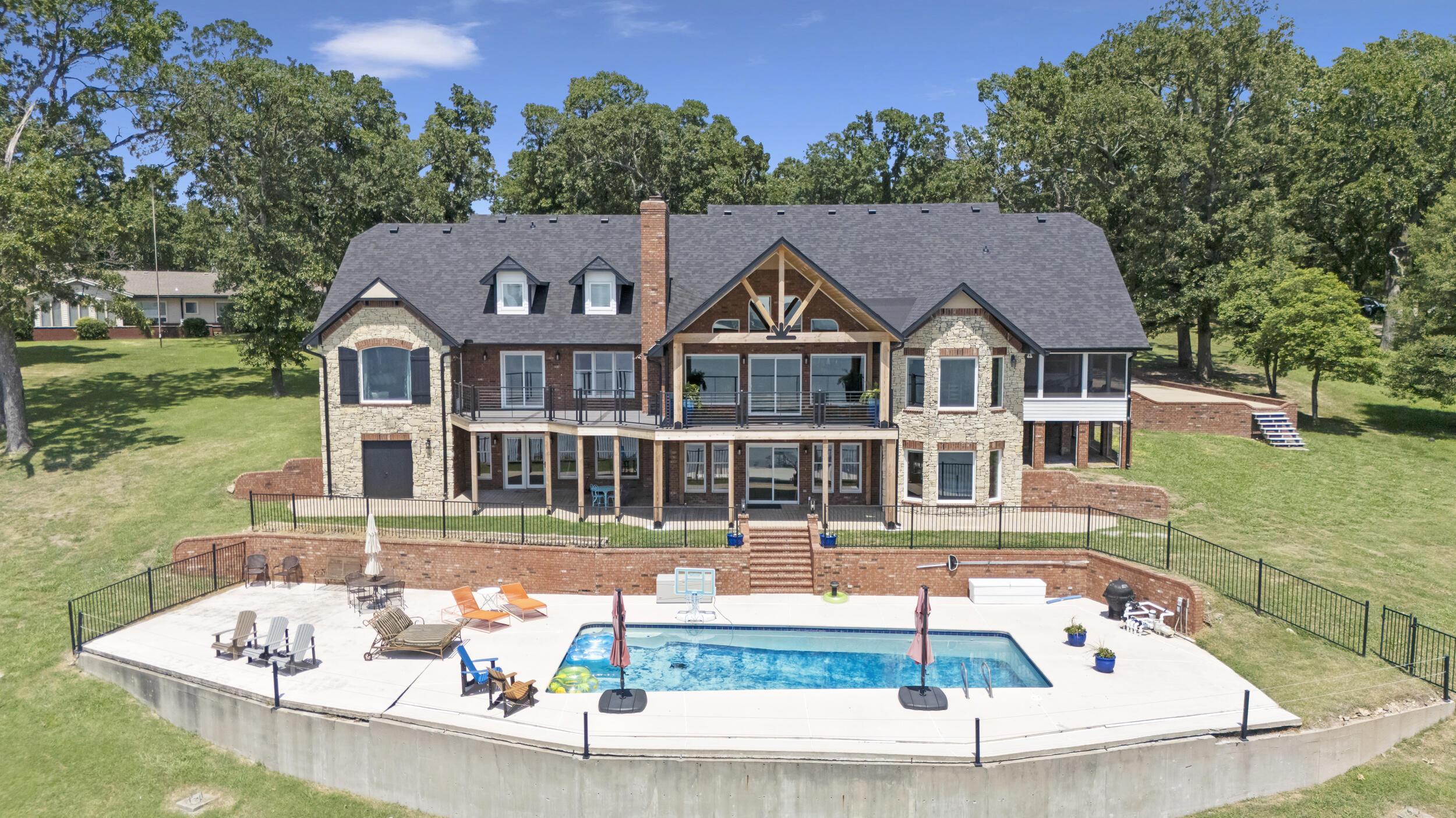 Image 2: Backyard