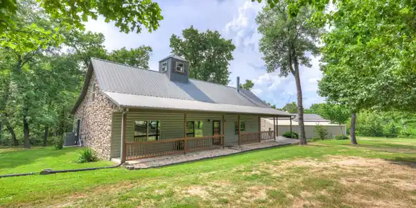 55750 E 360 Road