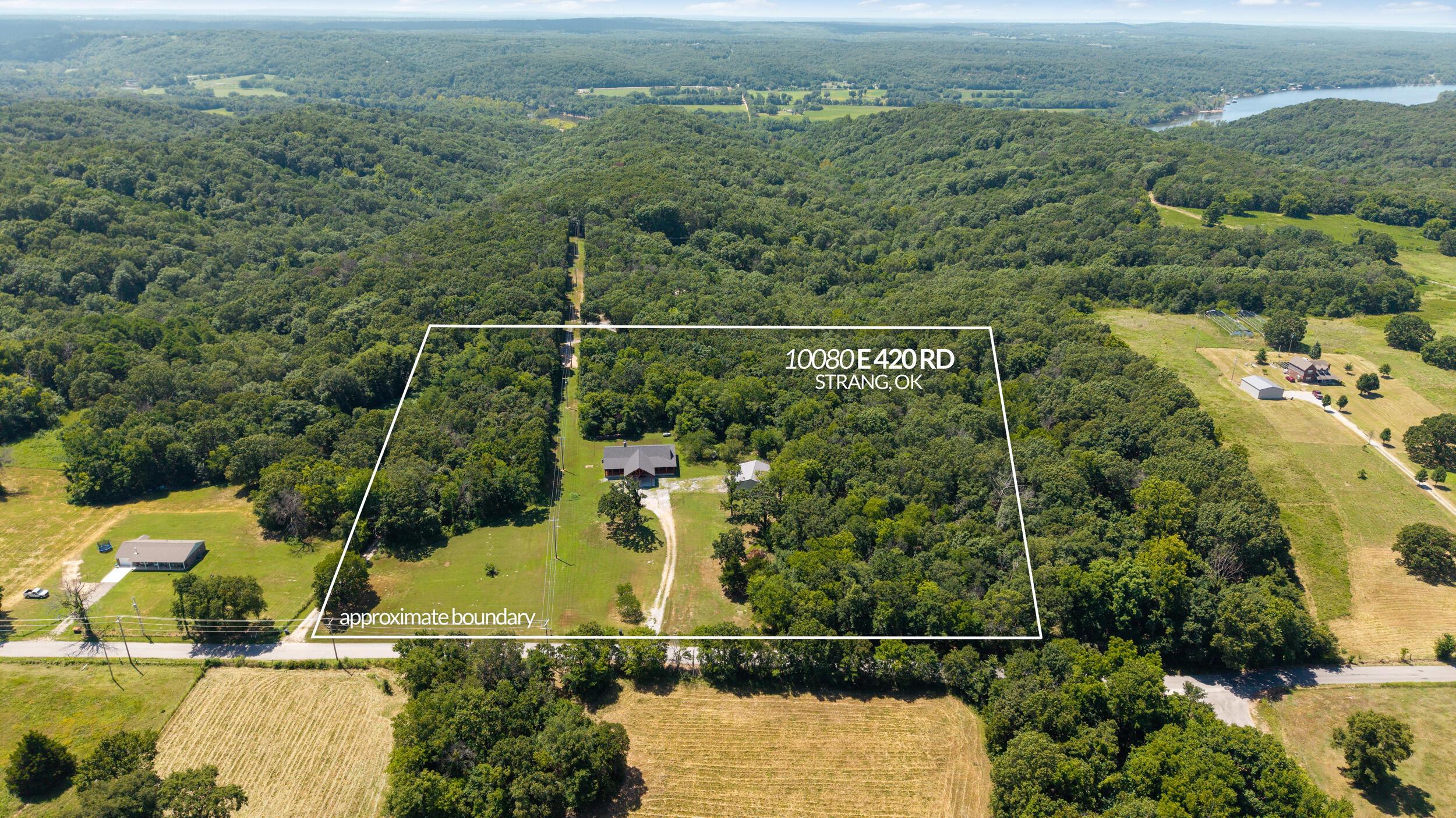 Image 3: Log home on 10 acres