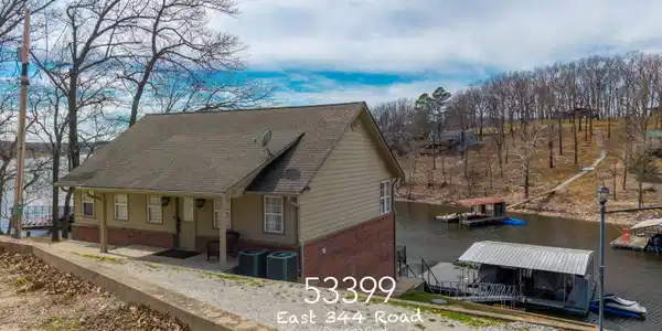 Image 3: 53399 East 344 Road-44