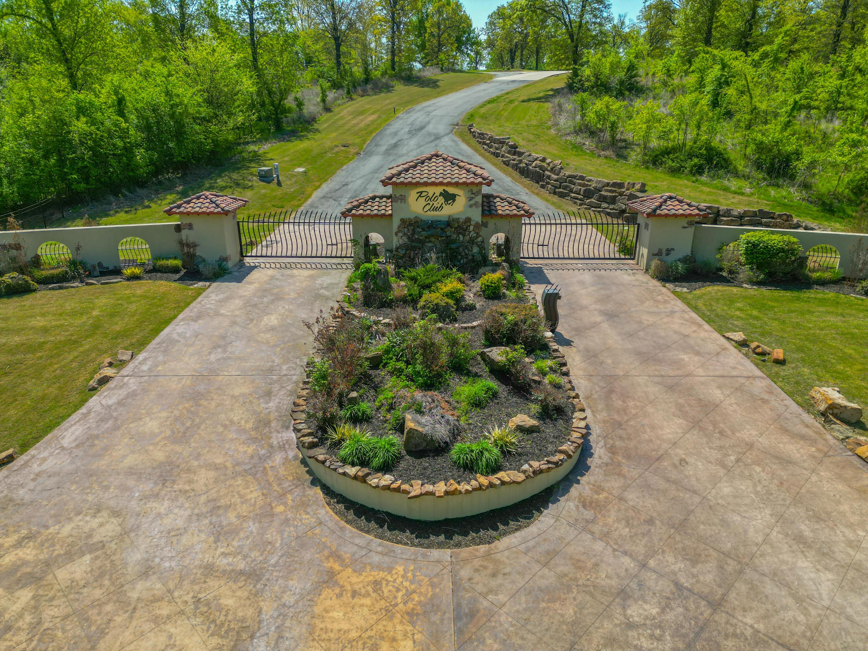 Image 1: Entrance