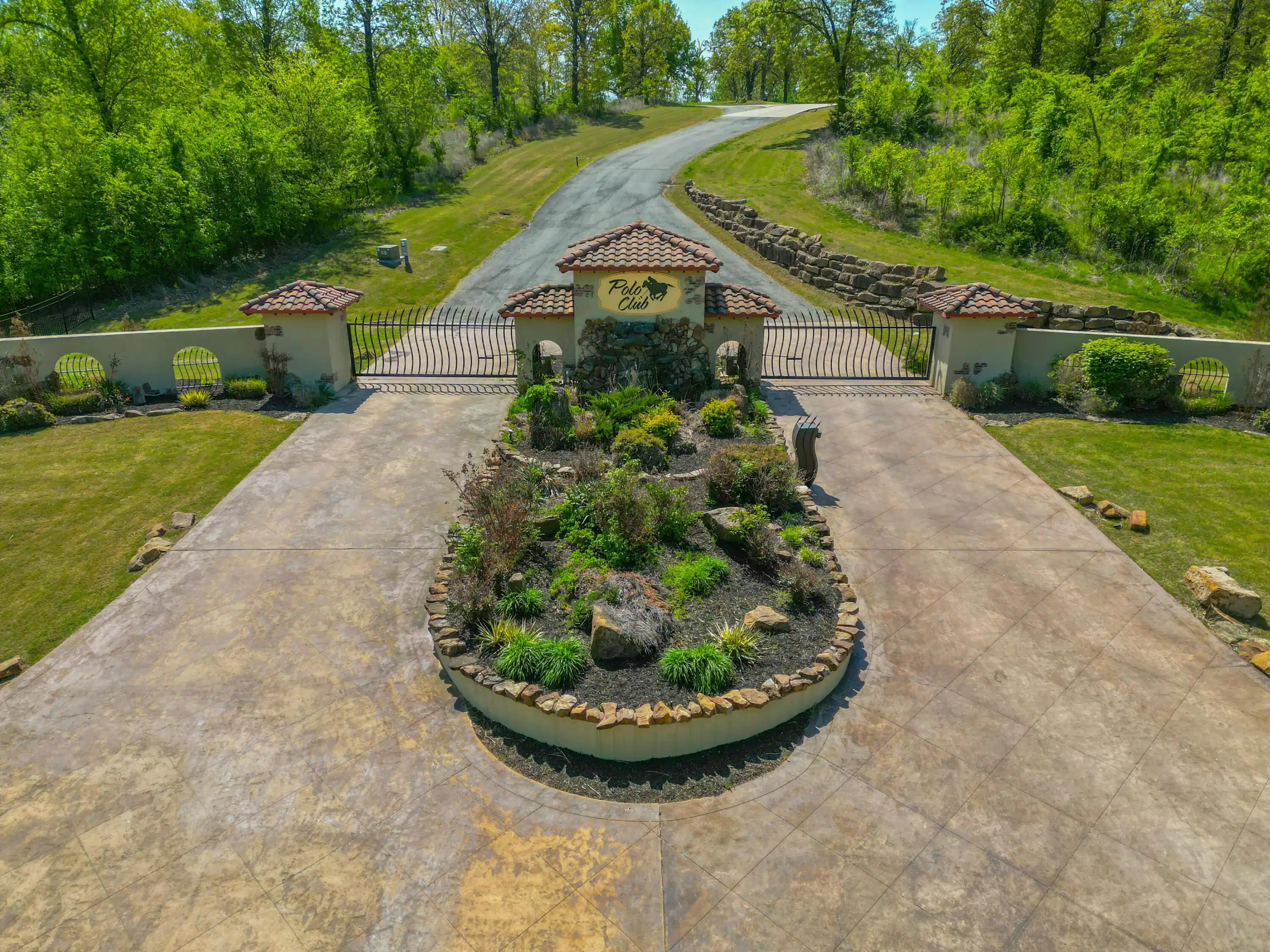 Image 1: Entrance