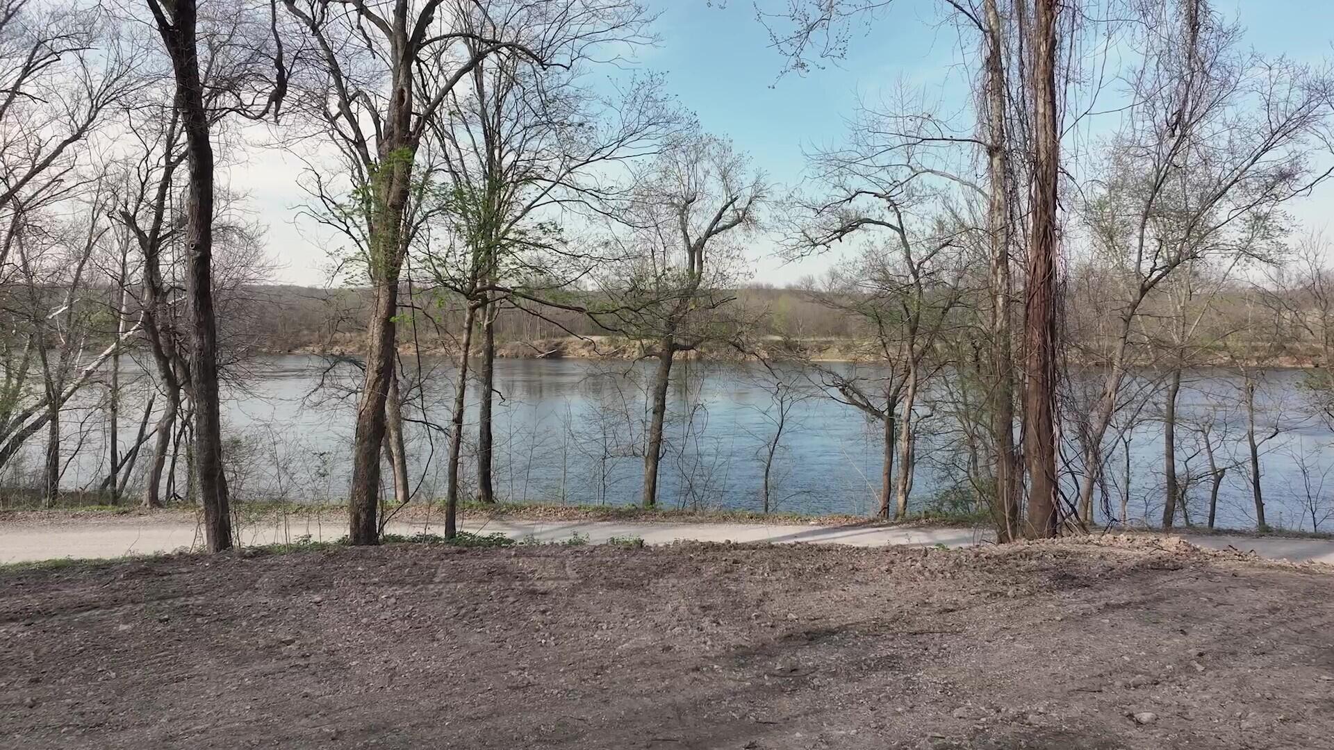 Image 3: View from riverfront area