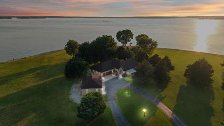 1631 Sunset Circle