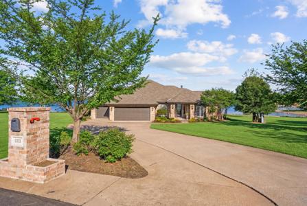 5013 Lake Breeze Road