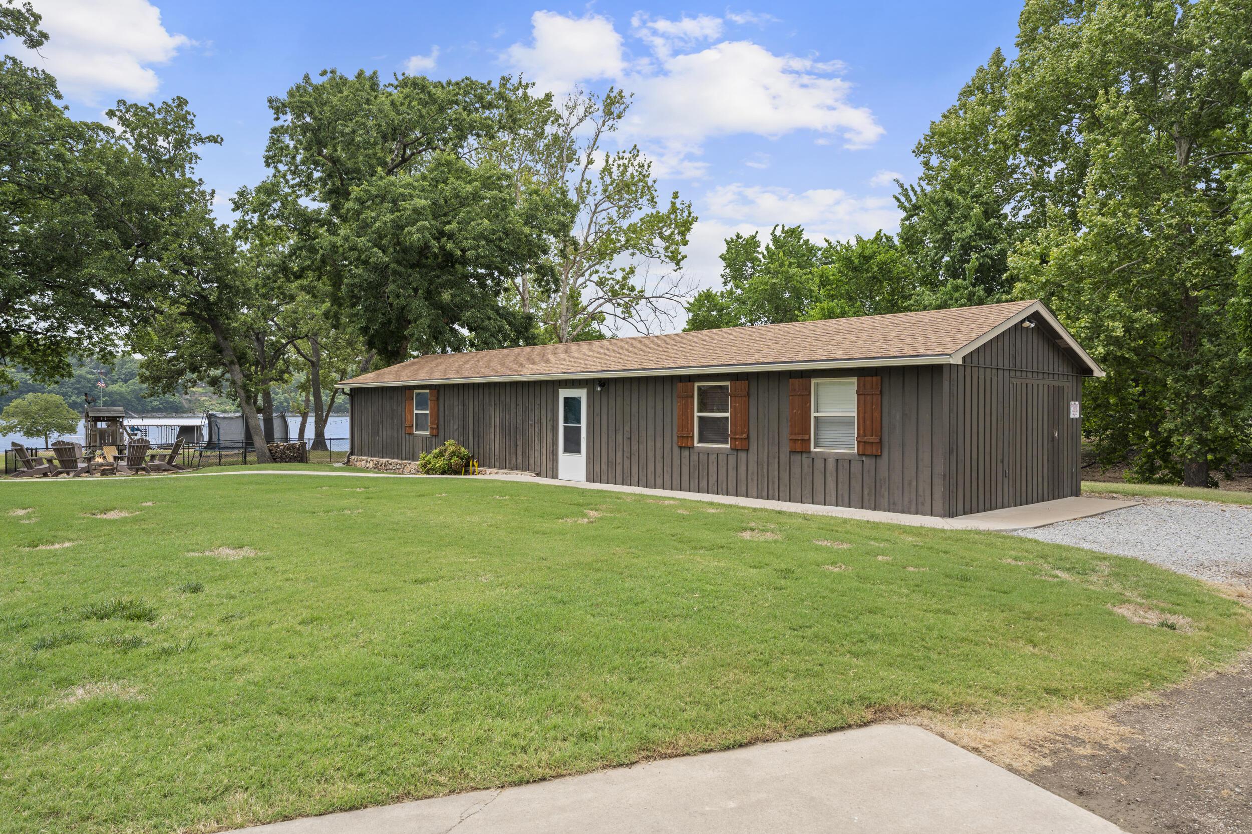 Image 3: Guest Cottage