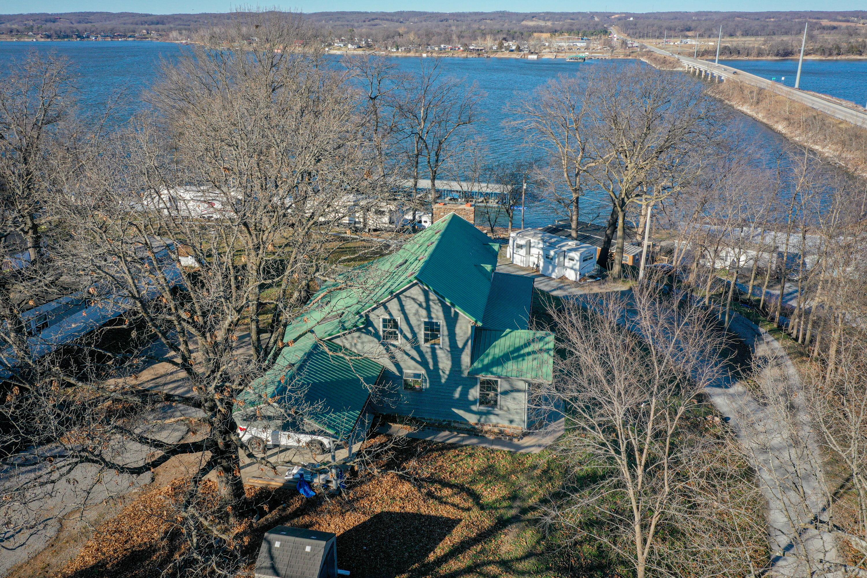 Image 2: Grand Lake View