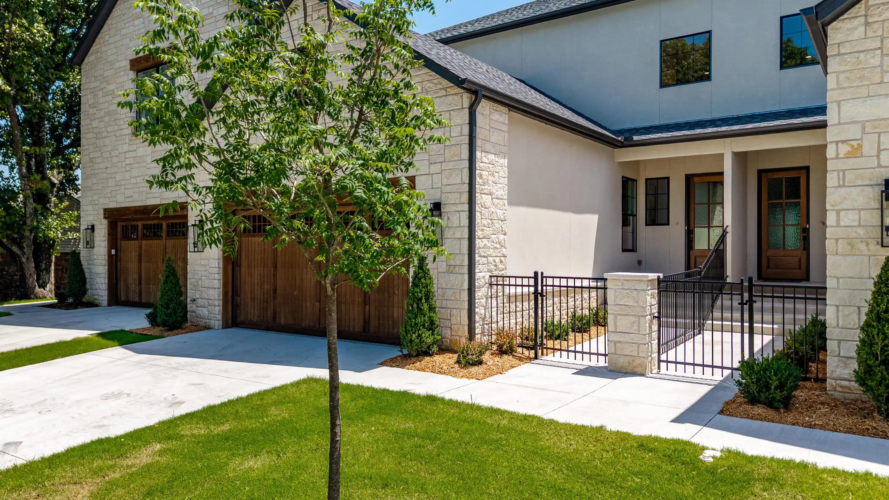 Image 1: Dogwood Cliffs Condo #14 726-13